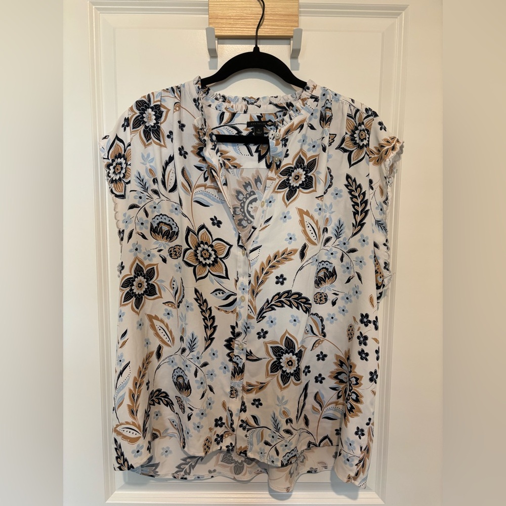 Ann Taylor XL blouse button front
